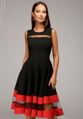 Платье черное без рукавов с красной отделкой